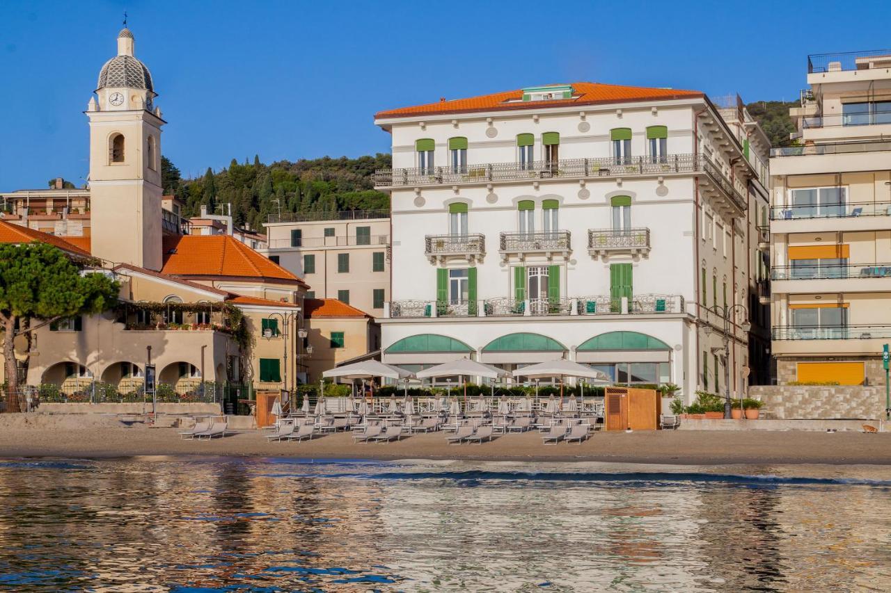 Hotel Lido Алассио Экстерьер фото